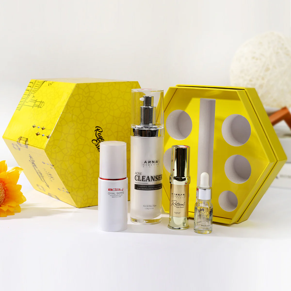 Wholesale Cardboard Lid And Base Cosmetic Skincare Kits Gift Box